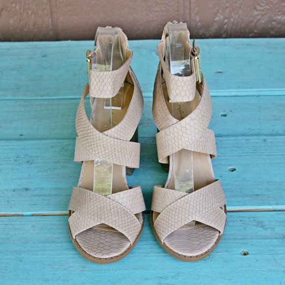 Qupid Heeled Sandals Tan Brown Strappy Snake Print - Picture 2 of 8